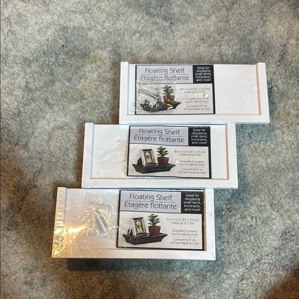 NWT Set of 3 White Floating Shelves Set